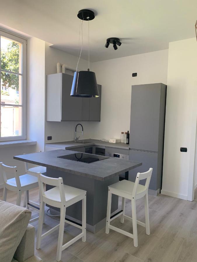 Marti' S House Apartment Olginate Bagian luar foto