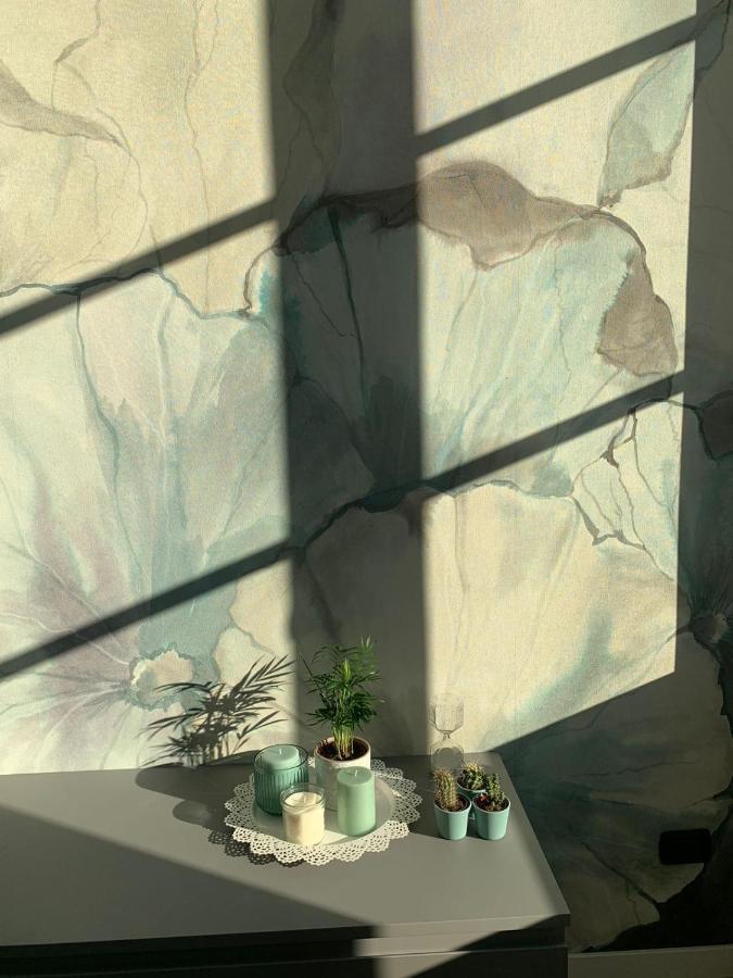 Marti' S House Apartment Olginate Bagian luar foto